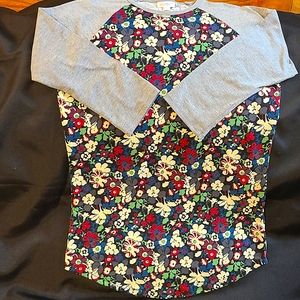 Lularoe Bundle  Classic Tee(2) & Randy XS
